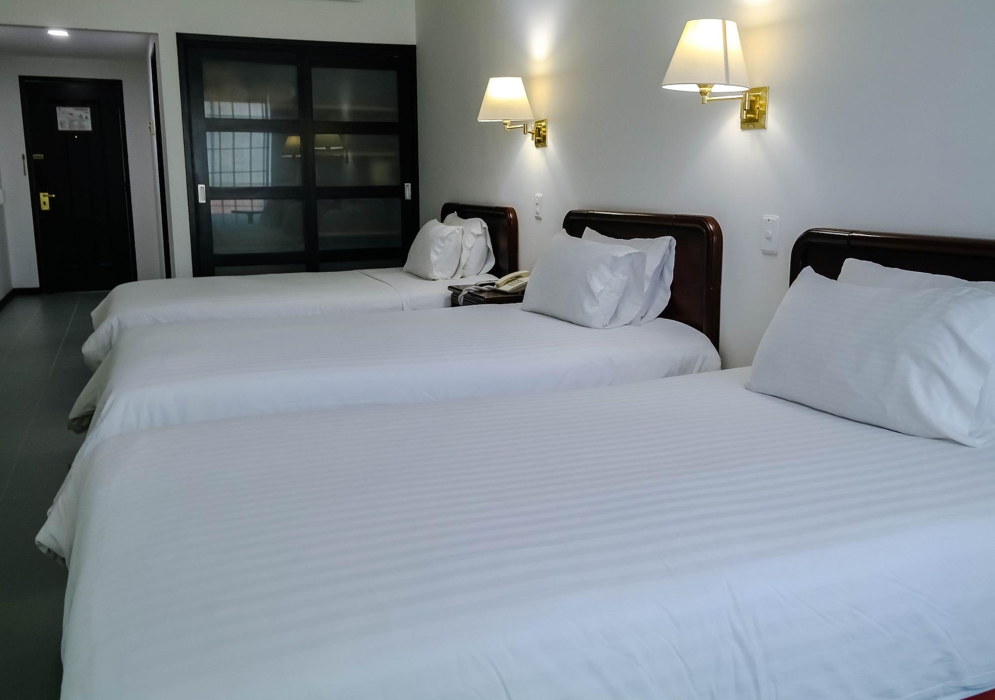Hotel Internacional La Triada Букараманга Екстериор снимка